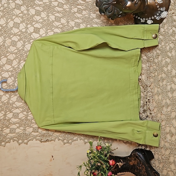 First Issue A Liz Claiborne Co Stretch Fitted Button-Up Soft Denim Jacket - Picture 6 of 10